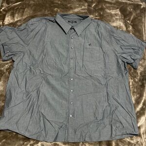 Mens dark gray short sleeve dress shirt.